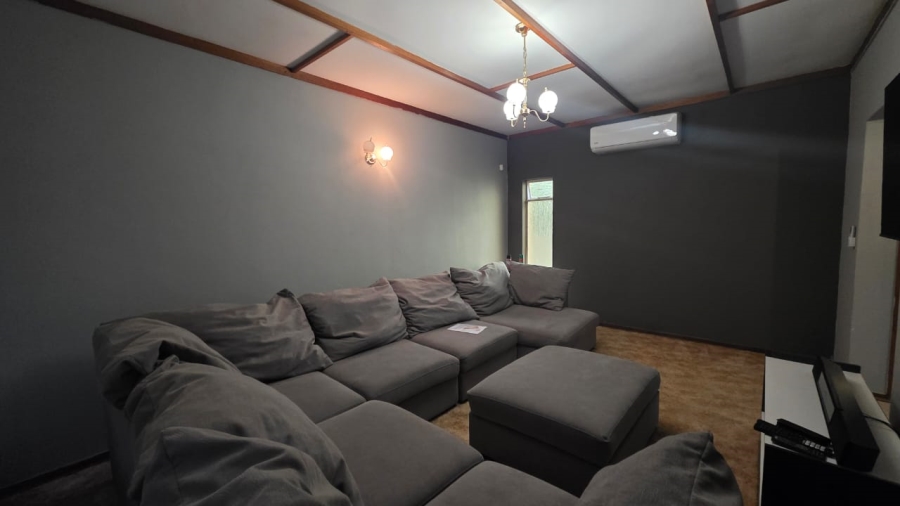 3 Bedroom Property for Sale in Flamwood North West